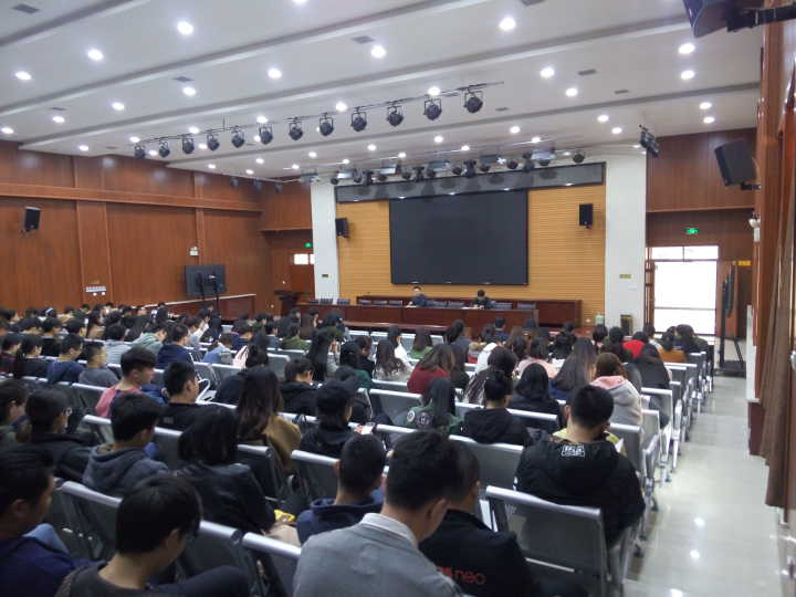 2013级年级大会.jpg