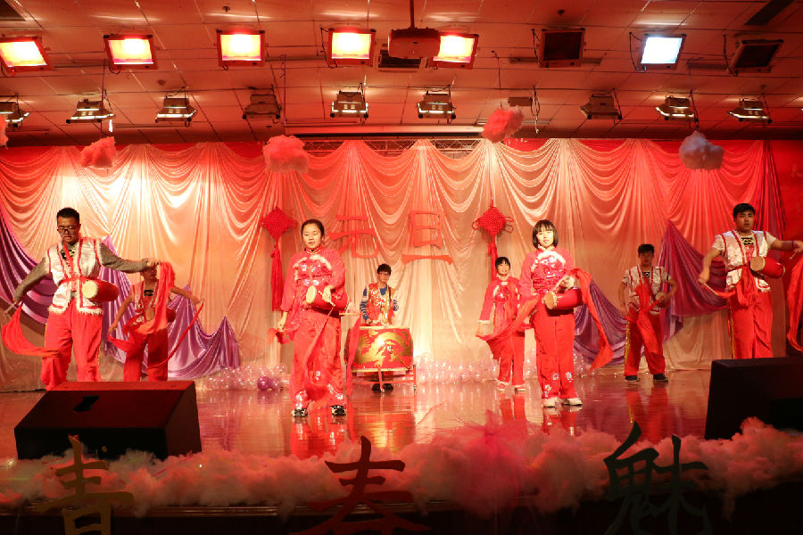 腰鼓表演.jpg